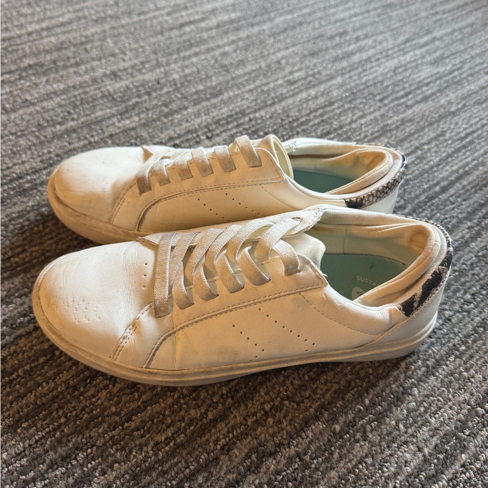 Women's White Sneakers with snakeskin detail